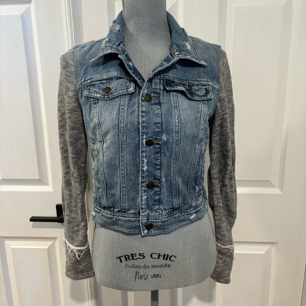 Free People‎ Button Front Distressed Denim Jean Jacket Sz XS 100% Cotton NO HOOD